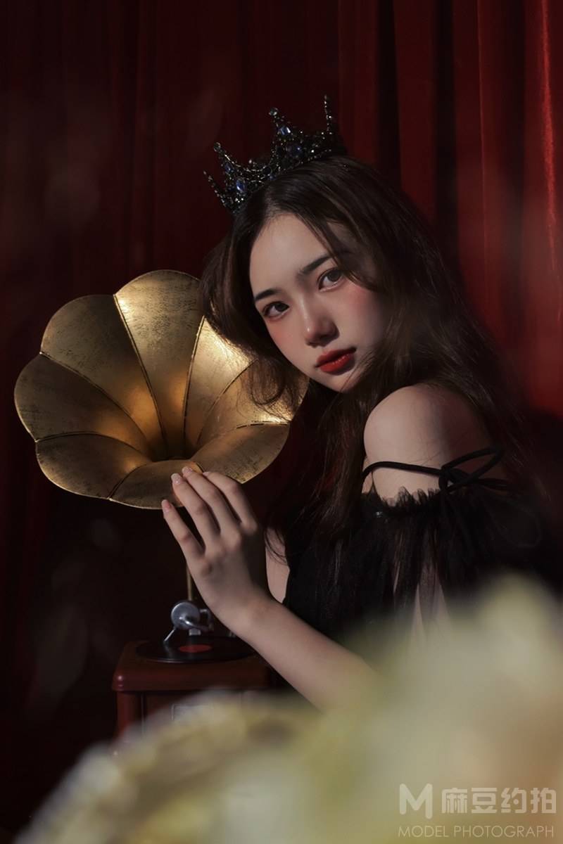 黑白模特