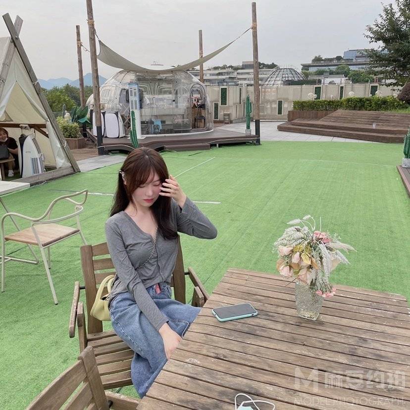 妆容模特