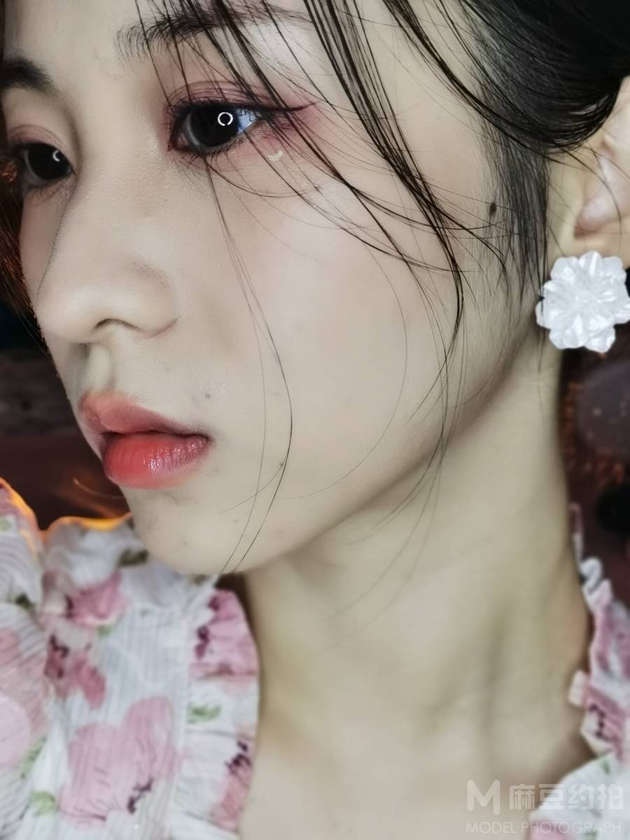 妆容模特