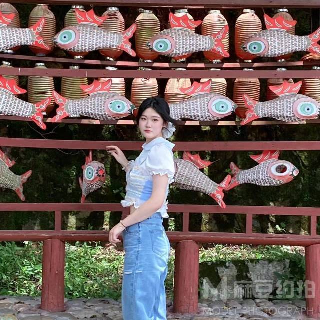 清新模特