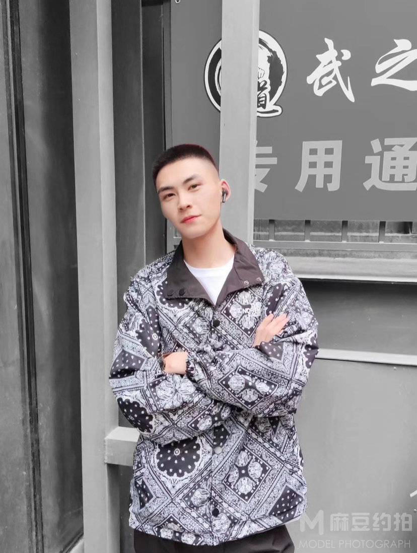 纪实模特