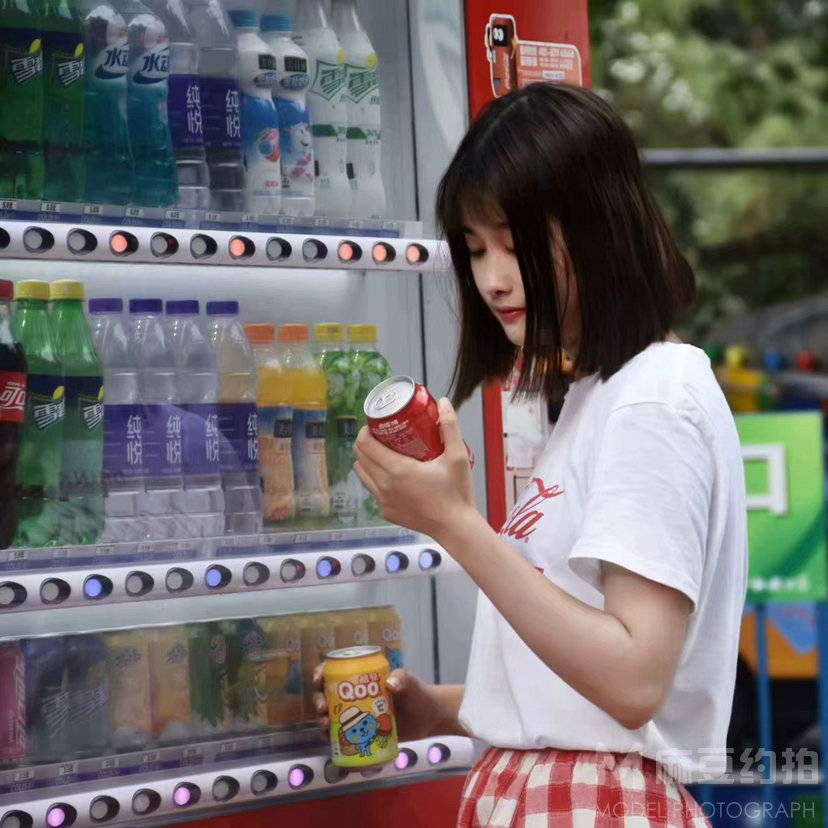 校园模特