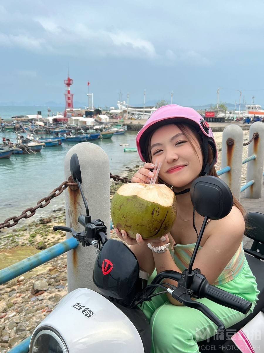 民国模特