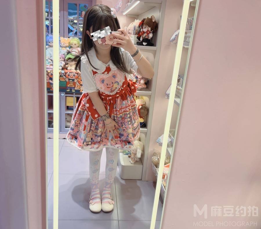 校园模特