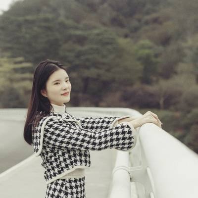 宝丽来模特