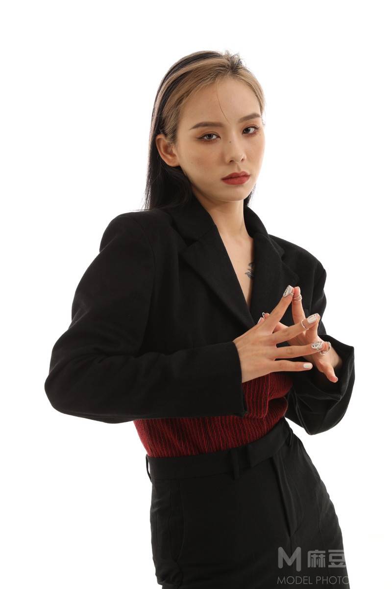 情绪模特