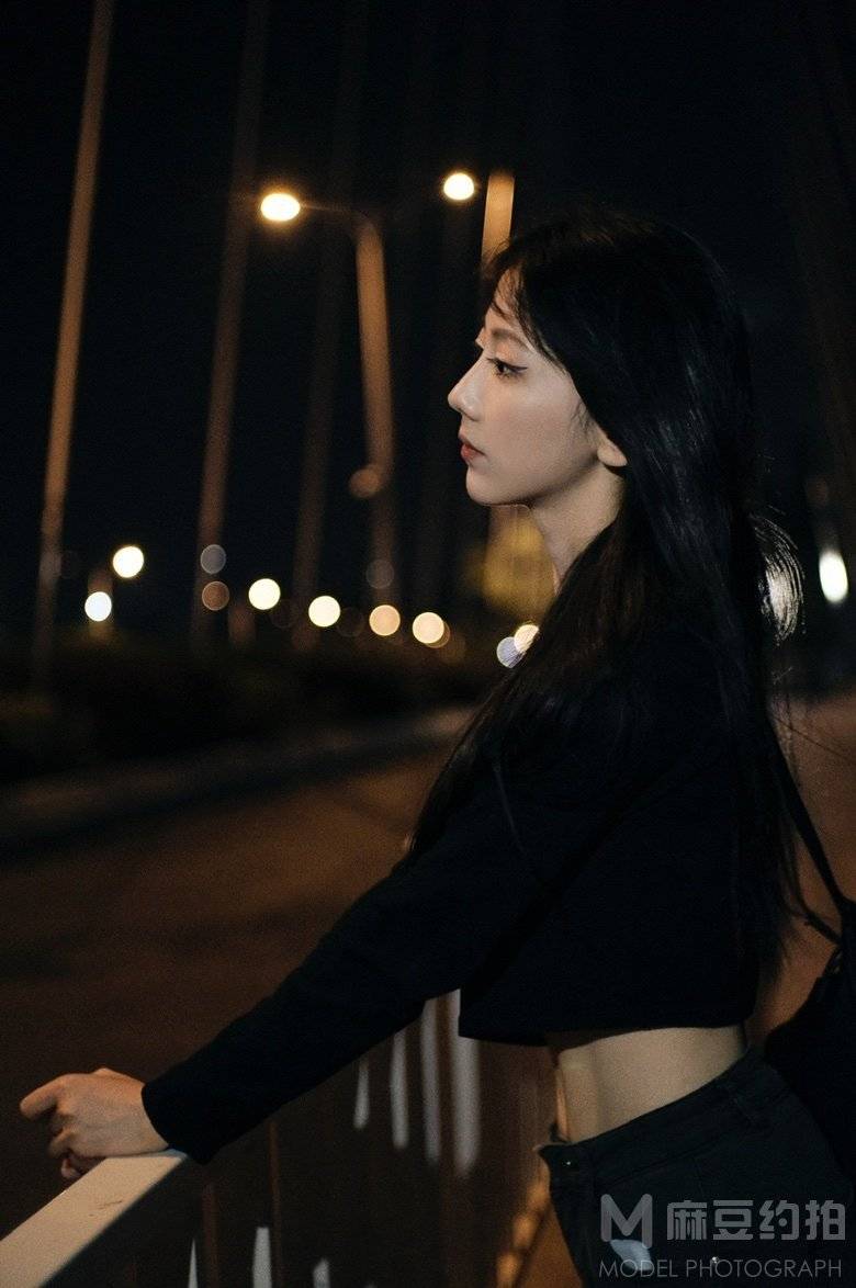 夜景模特