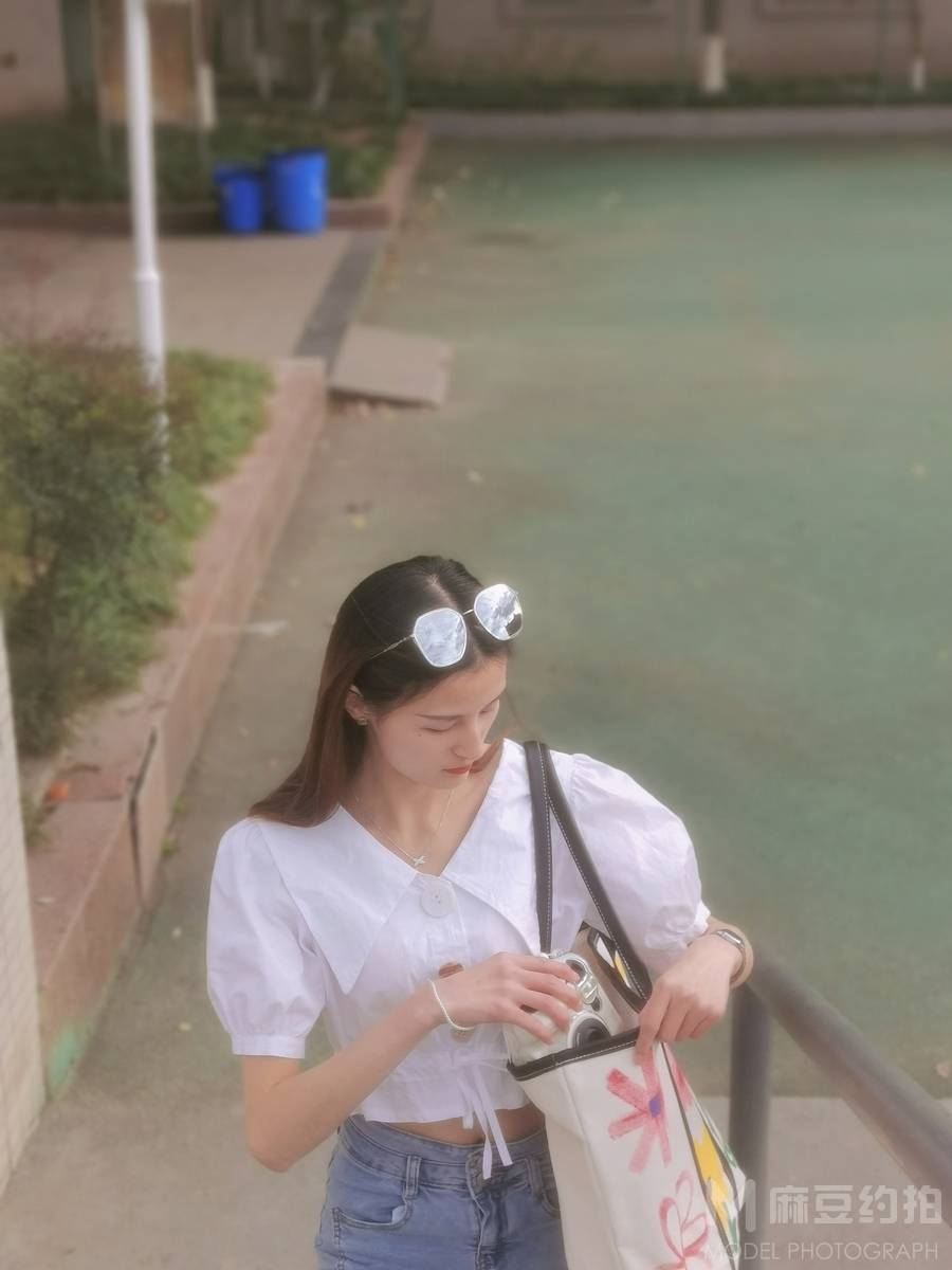 校园模特