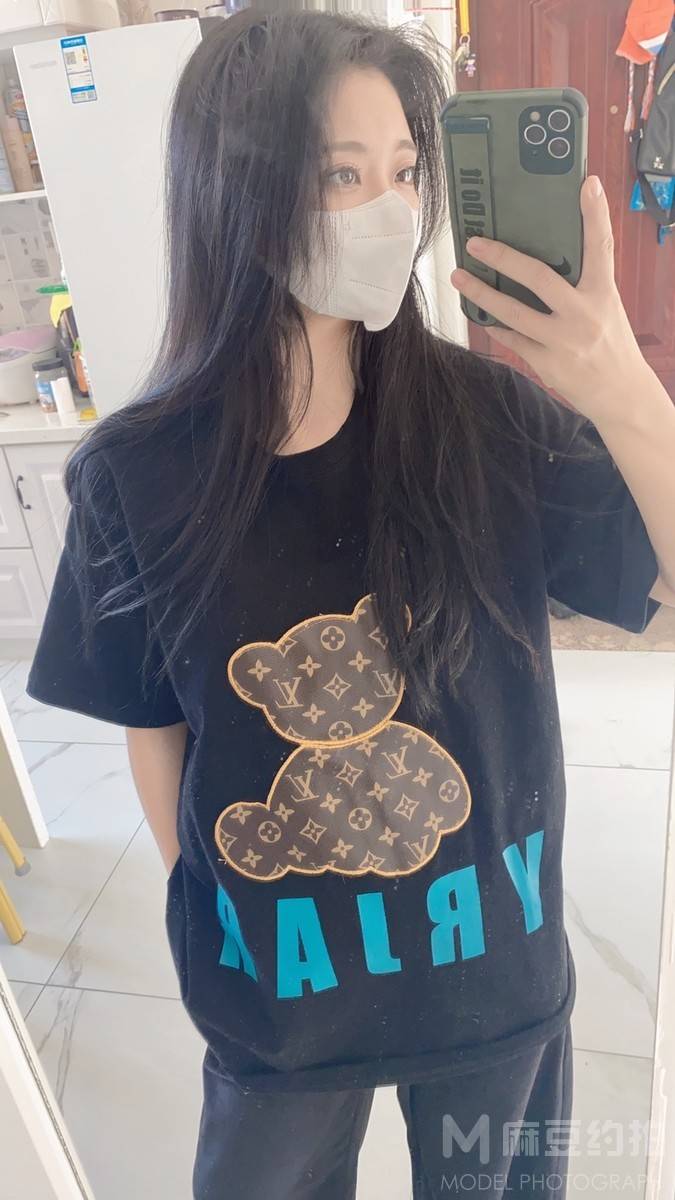 黑白模特