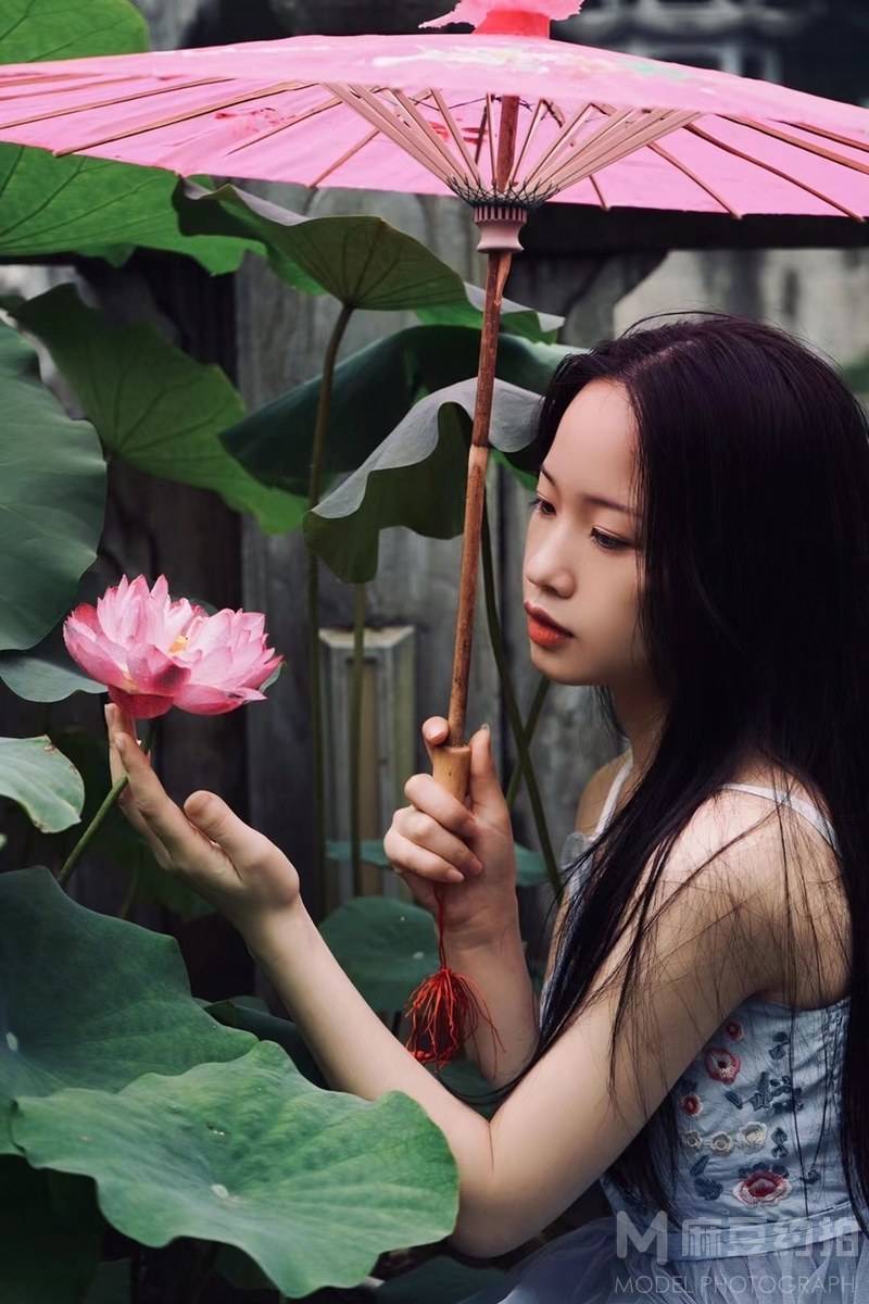 妆容模特