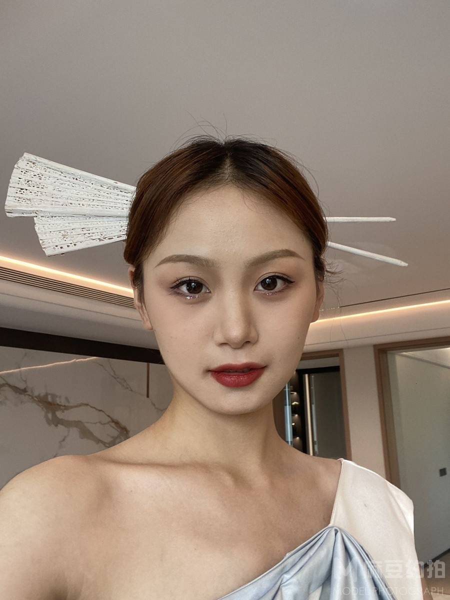 纪实模特