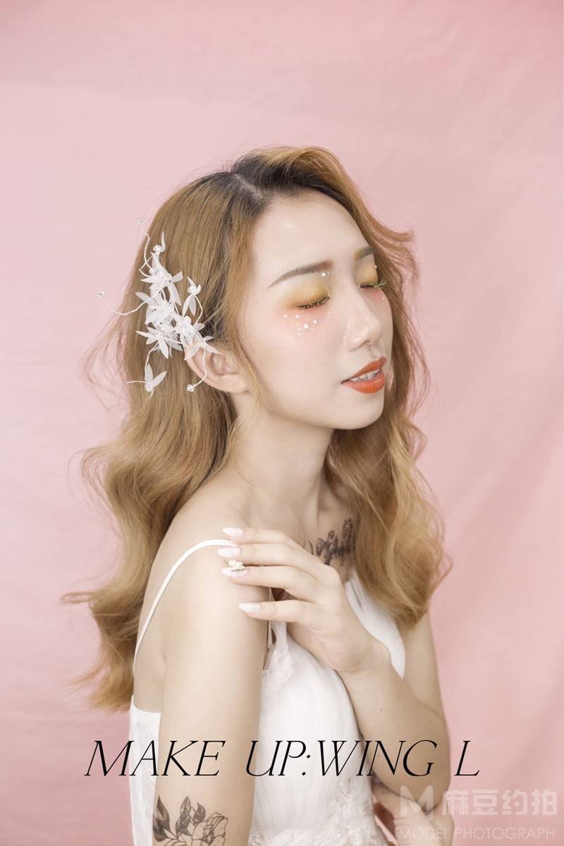 妆容模特