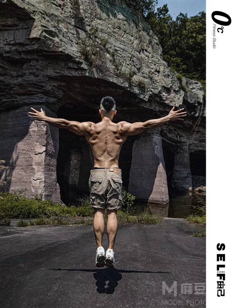 纪实模特