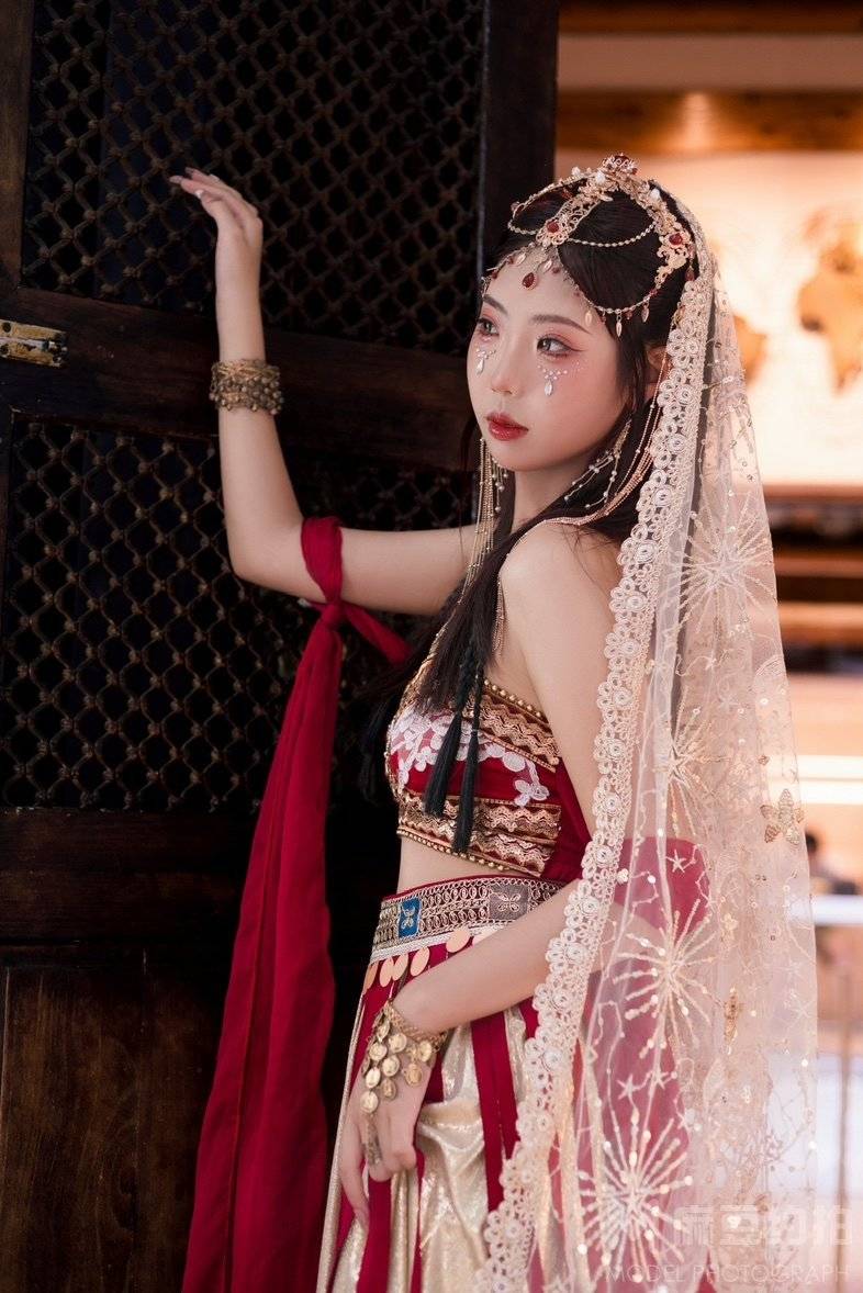 胶片模特