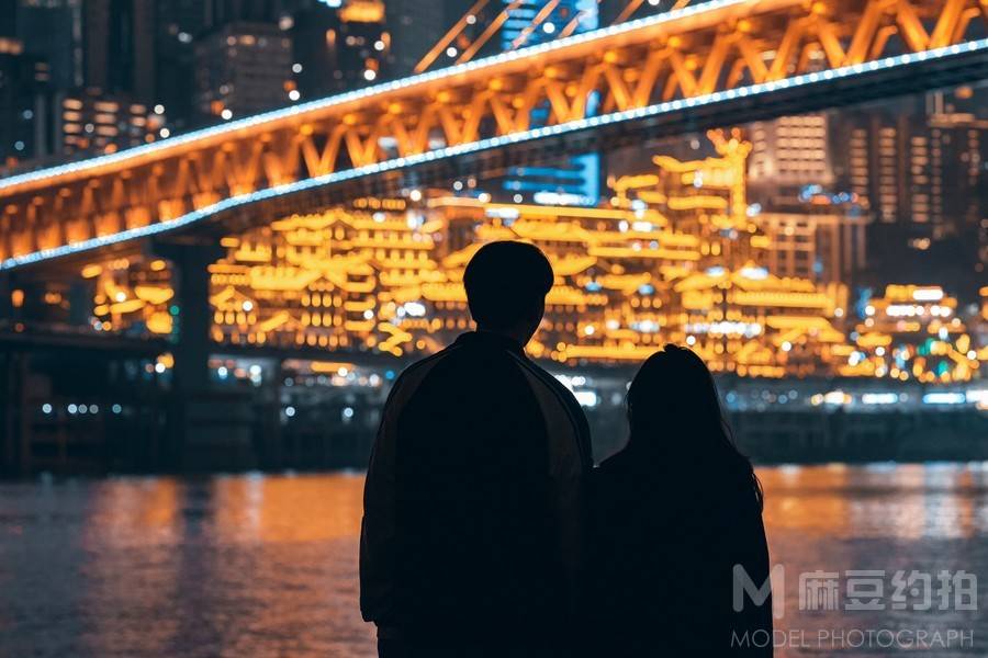 夜景模特