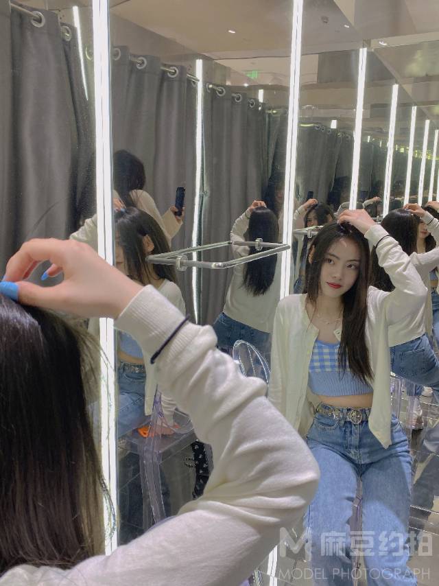 妆容模特