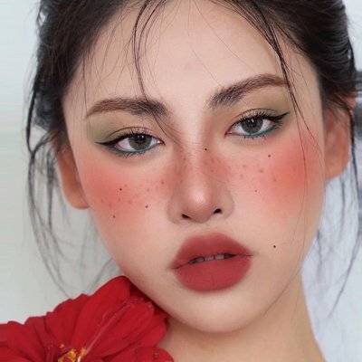 妆容模特