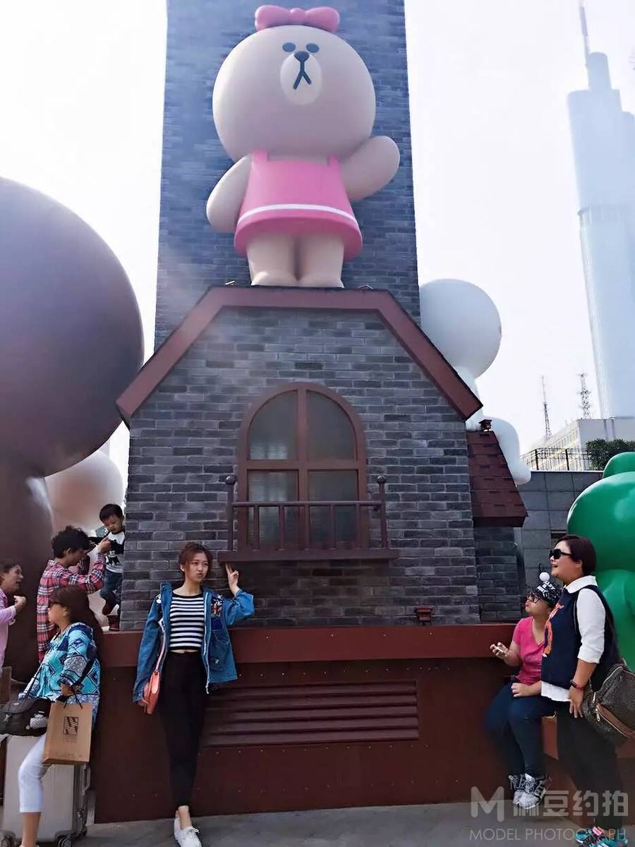 校园模特