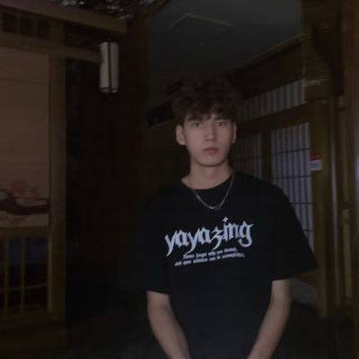 黑白模特
