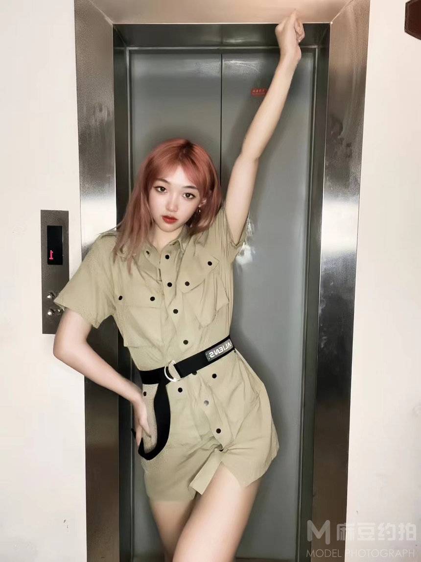 妆容模特