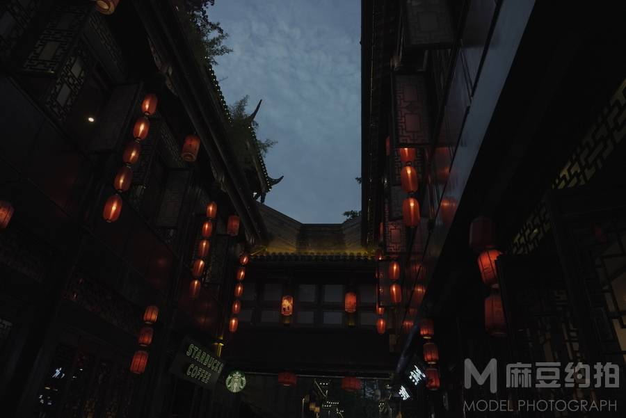 夜景模特