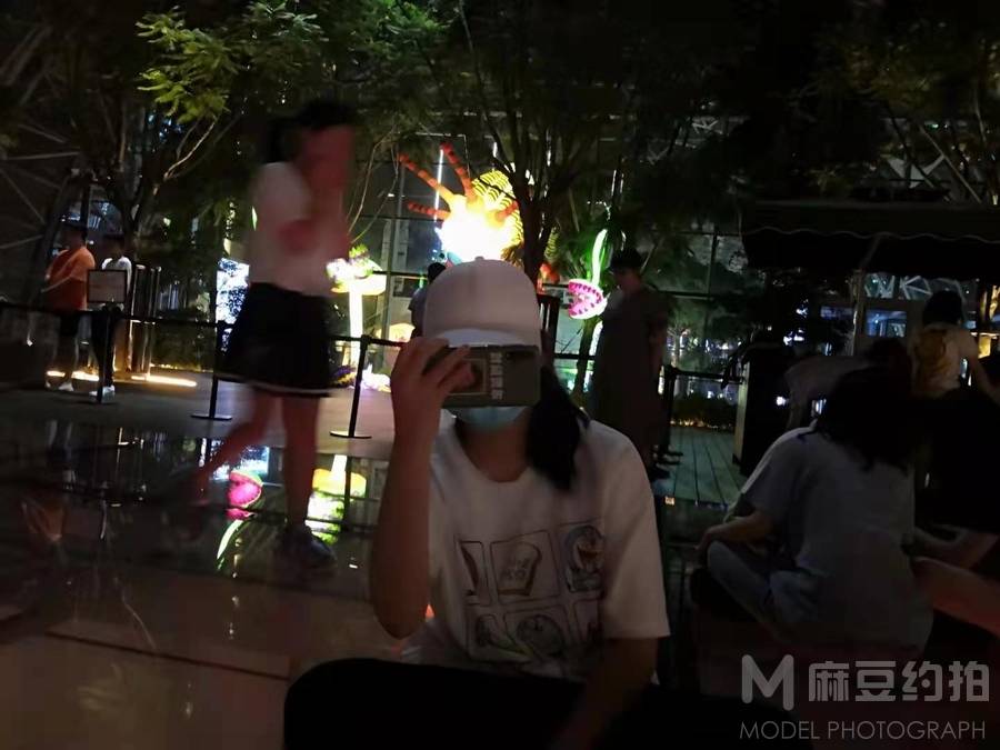 夜景模特