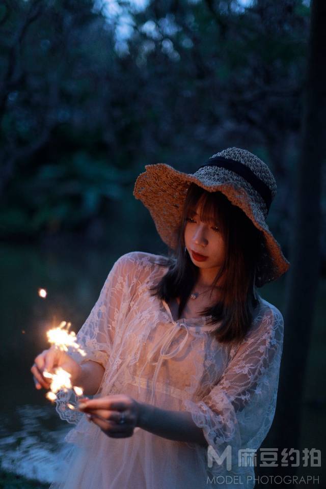 夜景模特