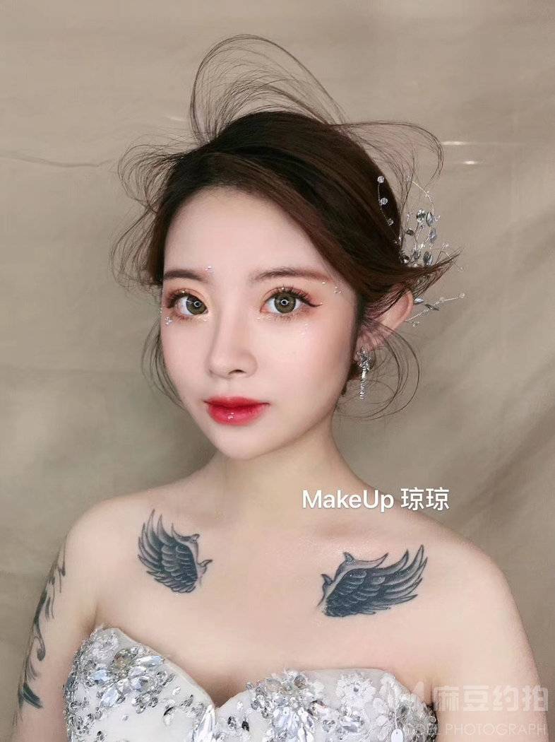 妆容模特