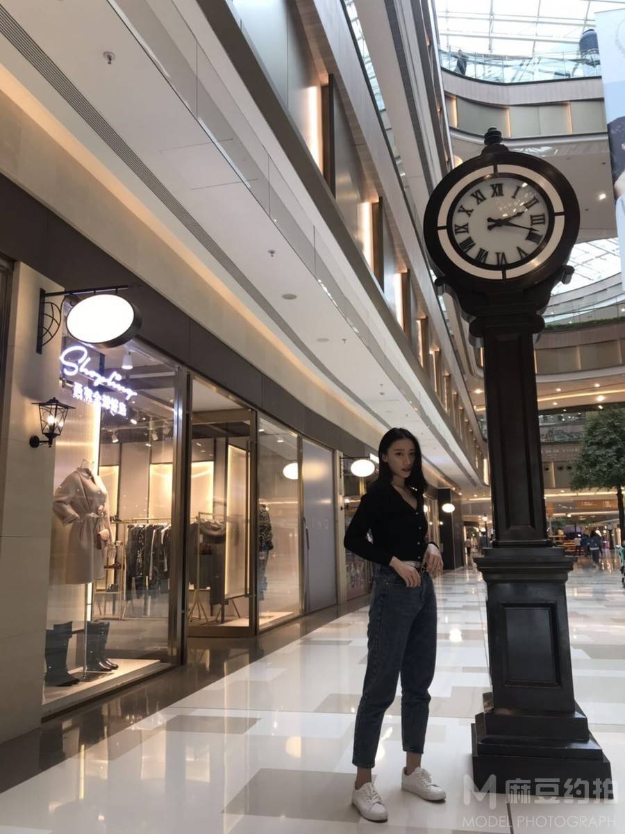 妆容模特