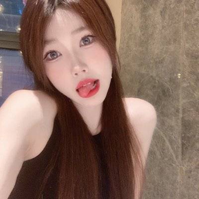 黑白模特