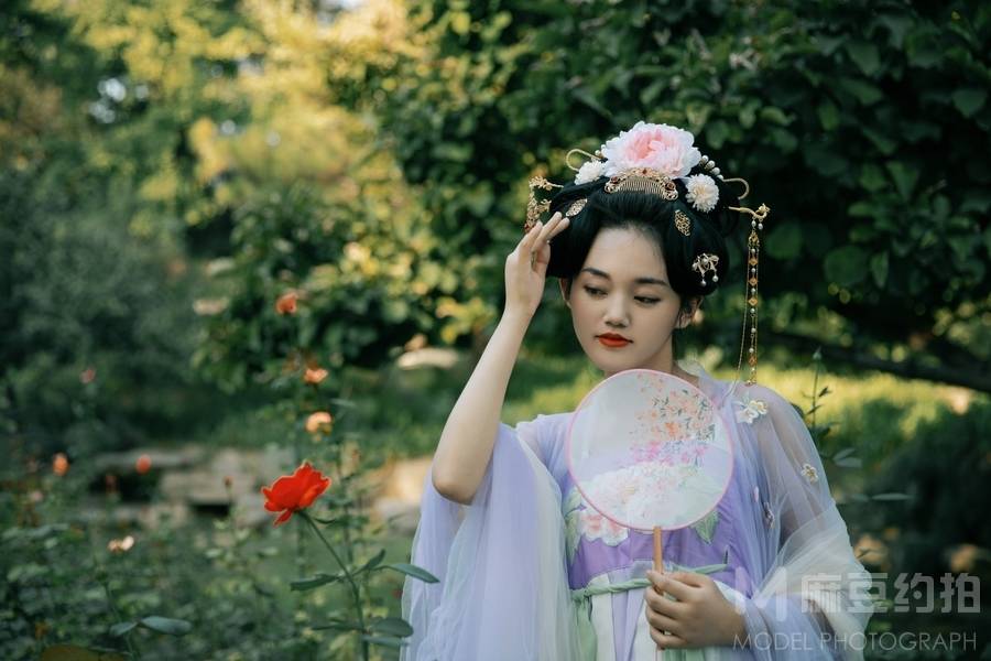 汉服模特