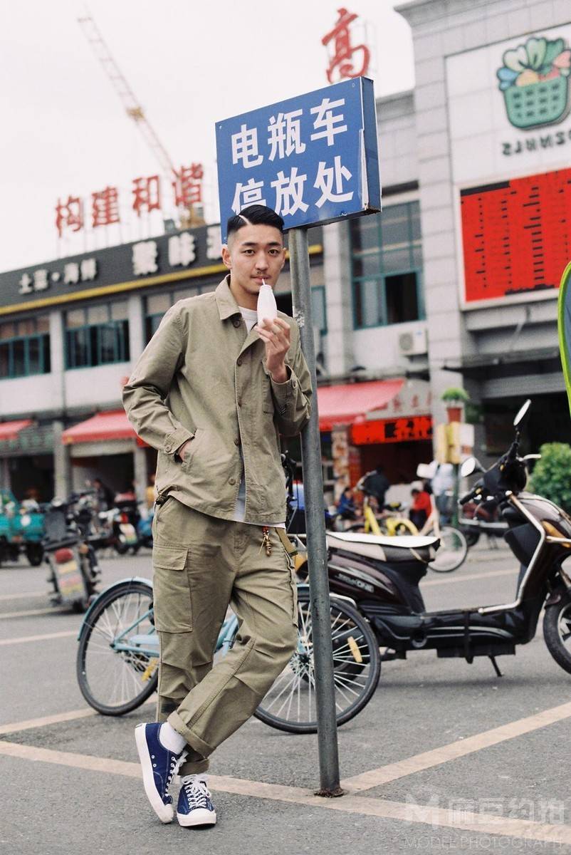胶片模特
