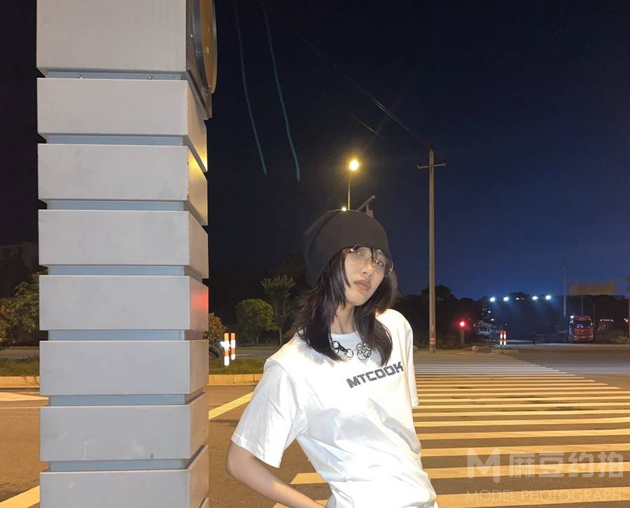 夜景模特