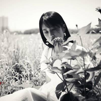 黑白模特