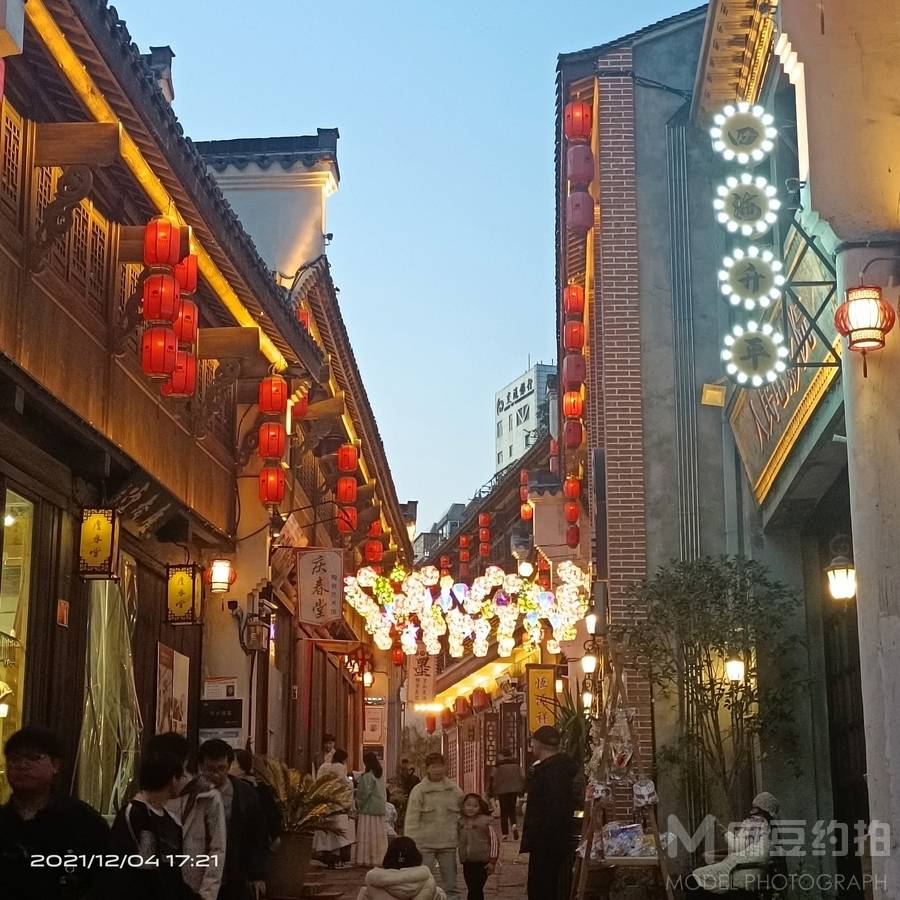民国模特