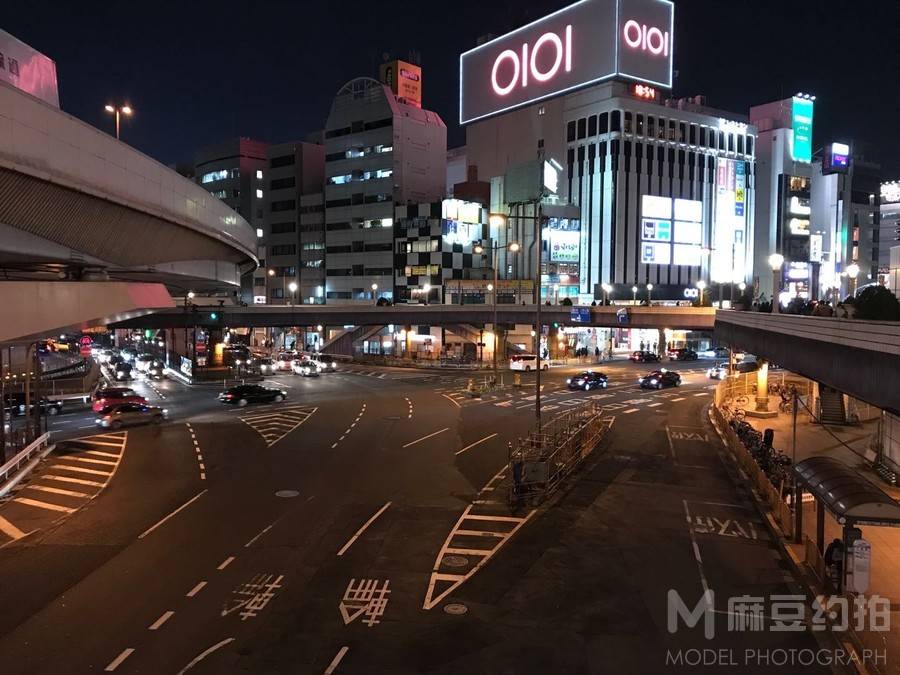 夜景模特