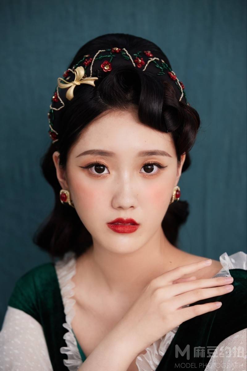 妆容模特