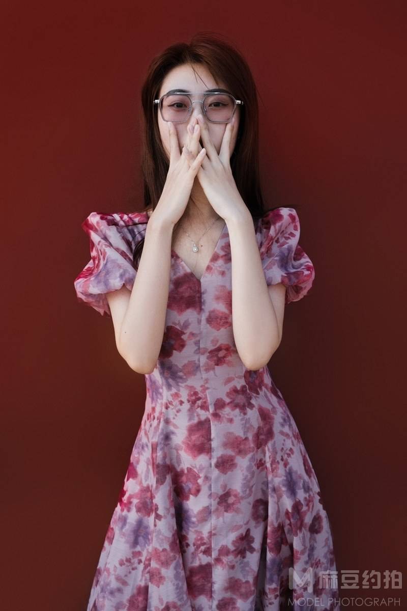胶片模特