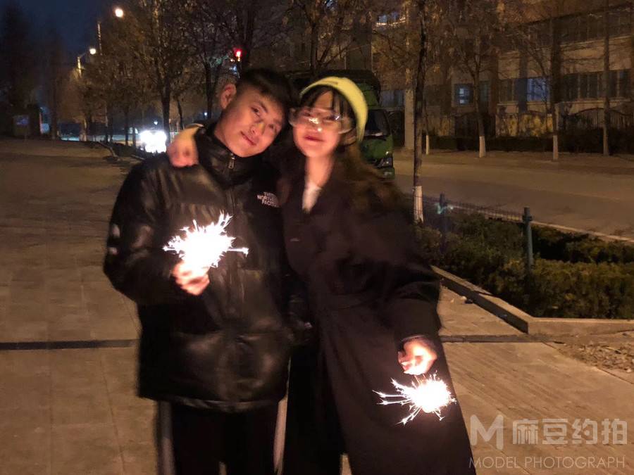 情侣模特