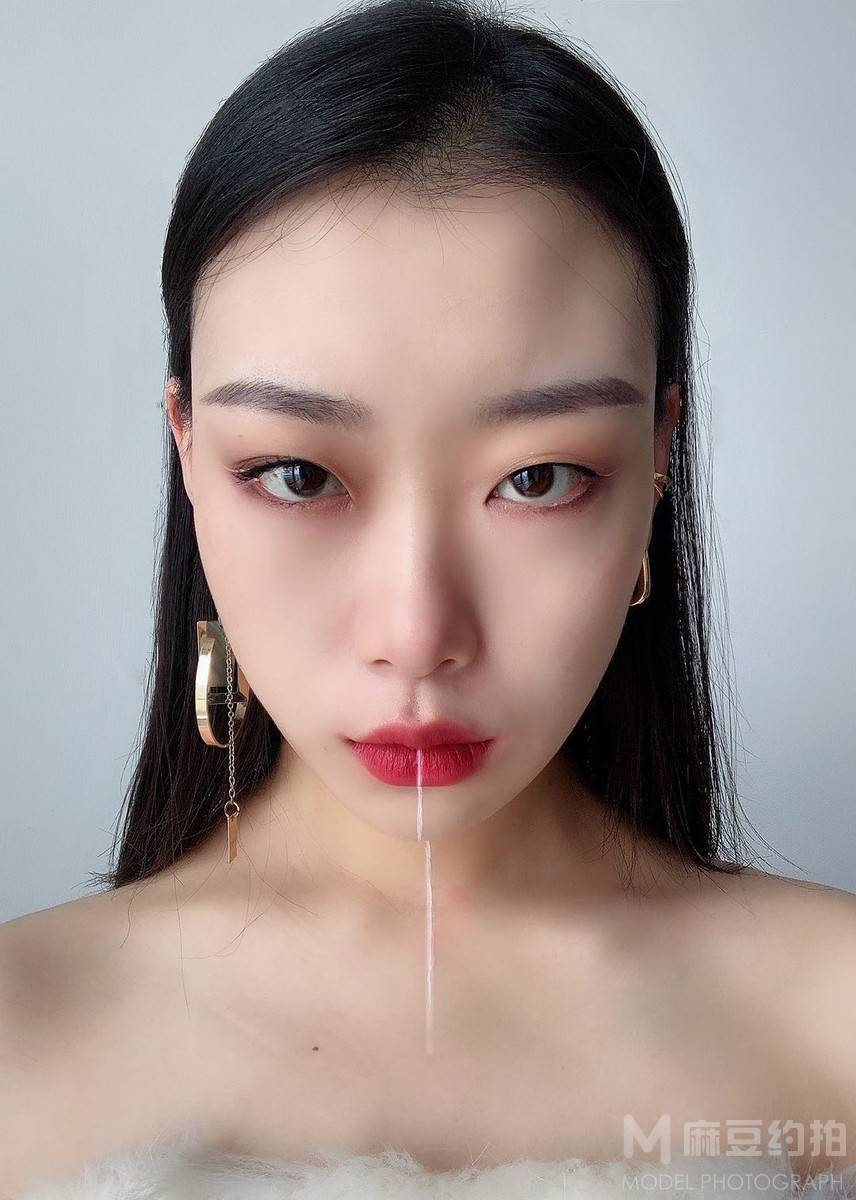 妆容模特