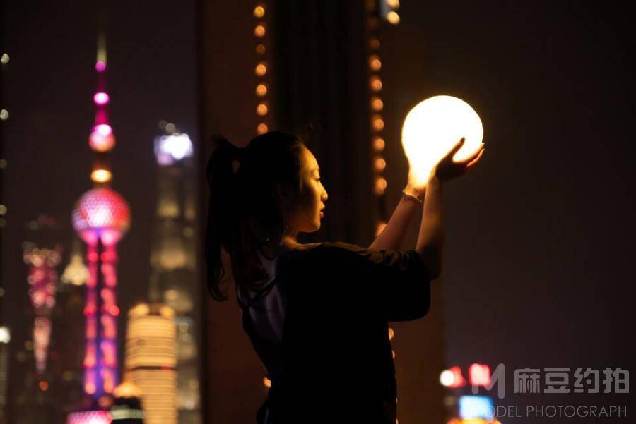 夜景模特