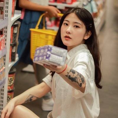 清新模特