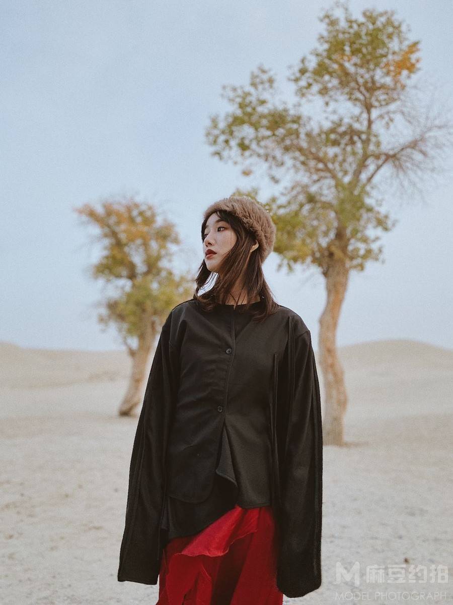 情绪模特