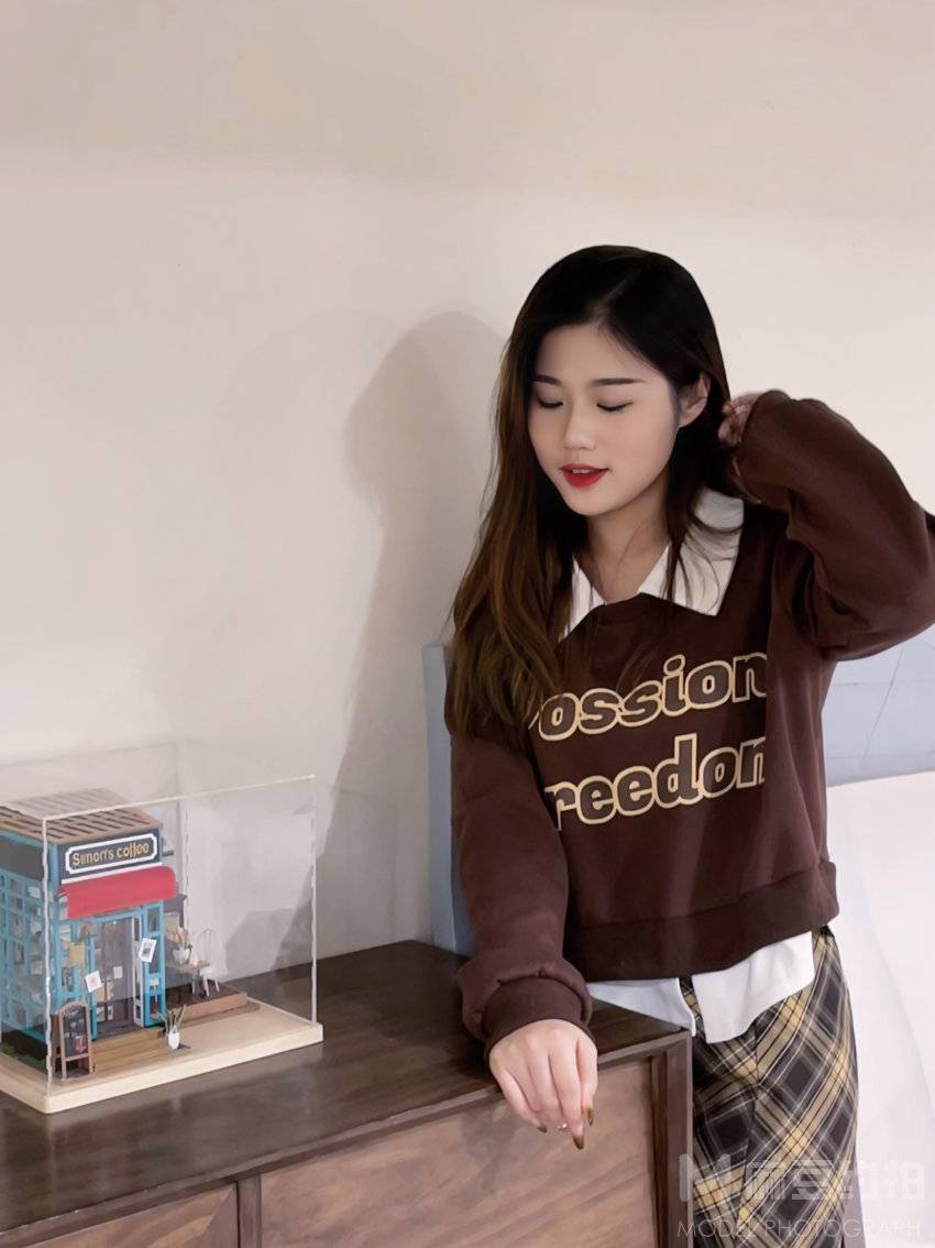 胶片模特