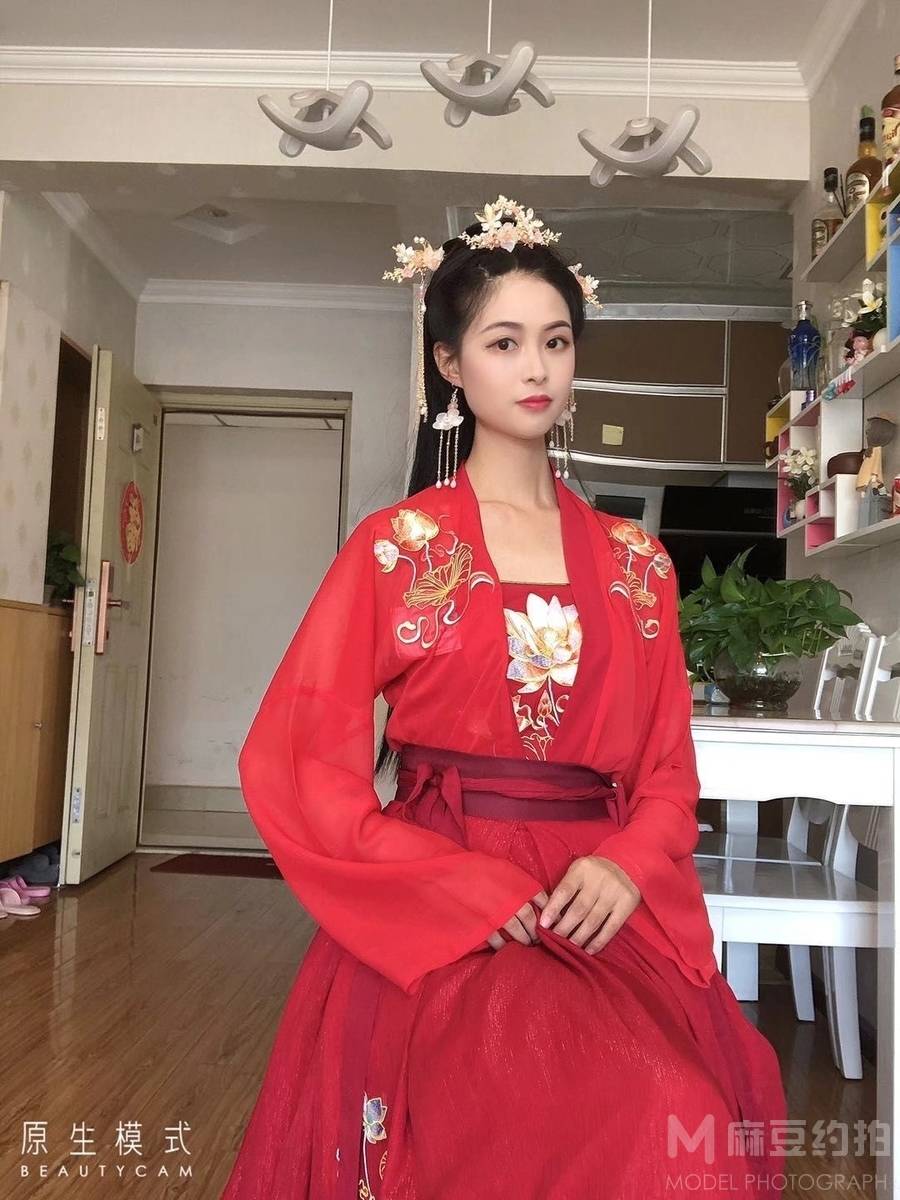 民国模特