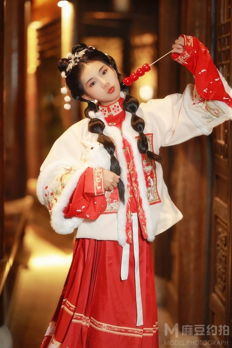 汉服模特