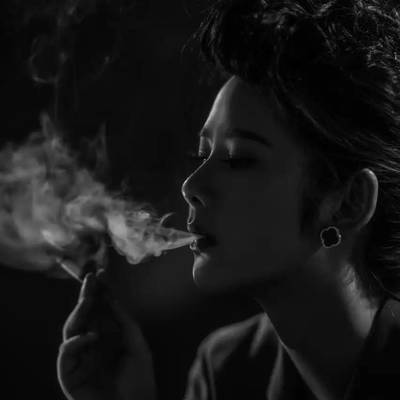 黑白模特