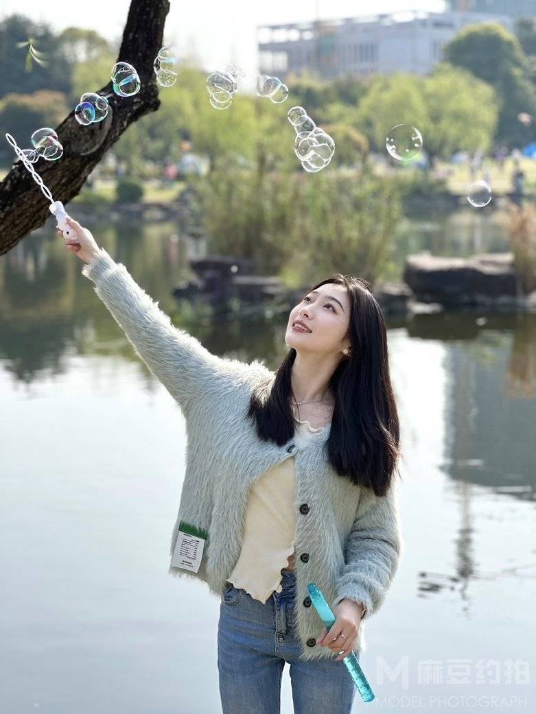 清新模特
