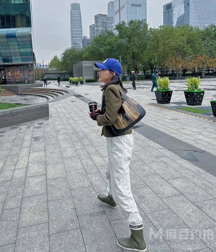 胶片模特