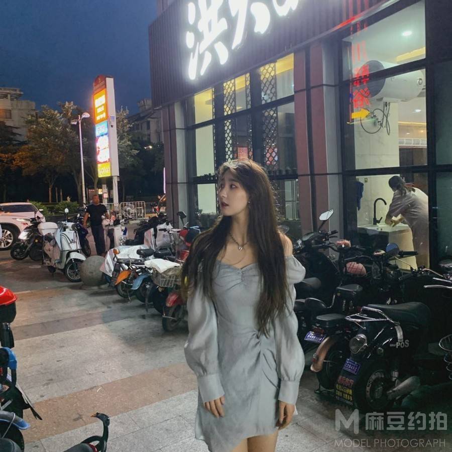 夜景模特